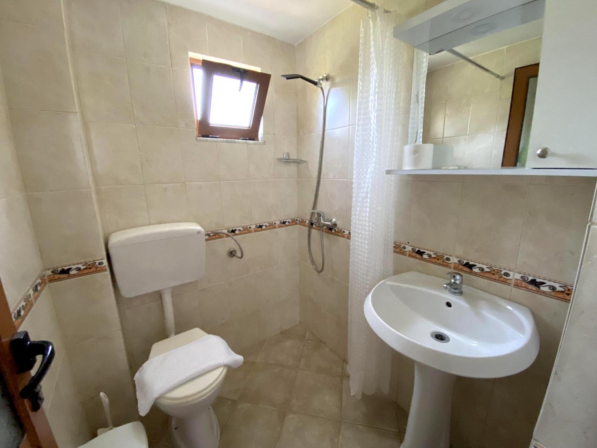 Flutura Apartments Vlore Exterior photo
