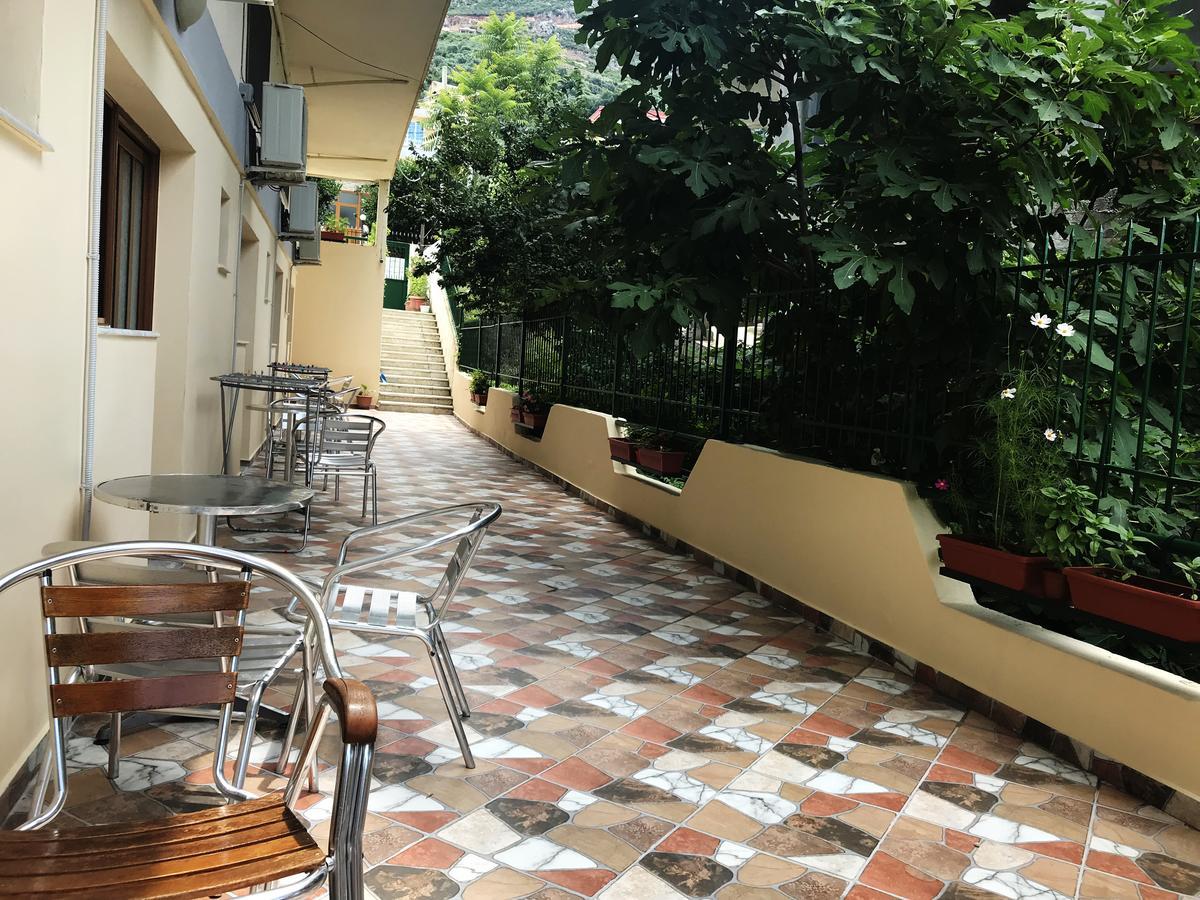Flutura Apartments Vlore Exterior photo